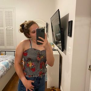 Cute black white floral tight fitting tank!